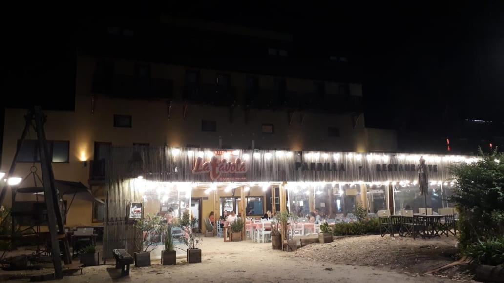 פינהמאר La Tavola Hotel מראה חיצוני תמונה